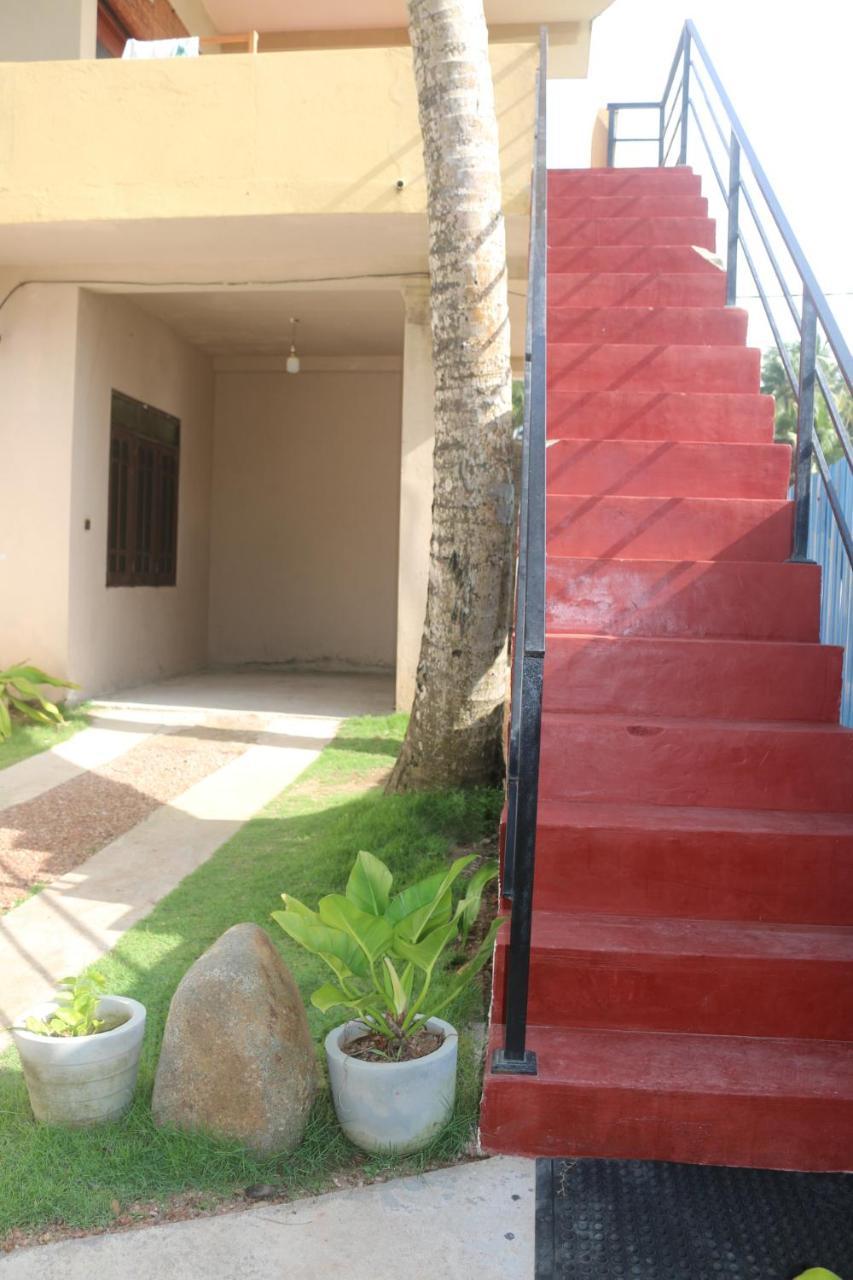 Dinuli Apartamento Ahungalla